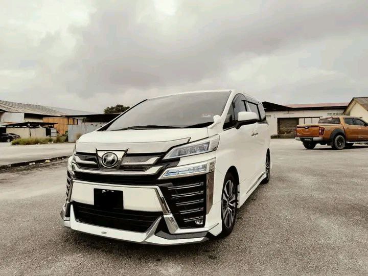 TOYOTA VELLFIRE  Primier