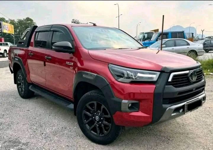 TOYOTA HILUX  PICKUP 