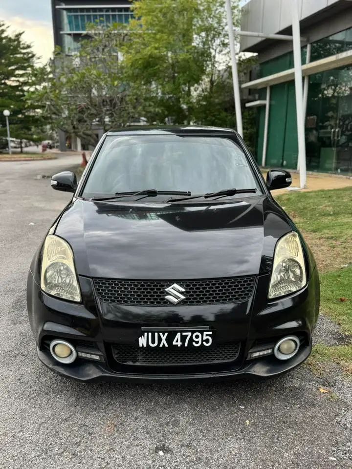 SUZUKI SWIFT SEDAN