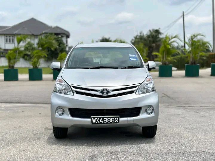 TOYOTA AVANZA  SEDAN